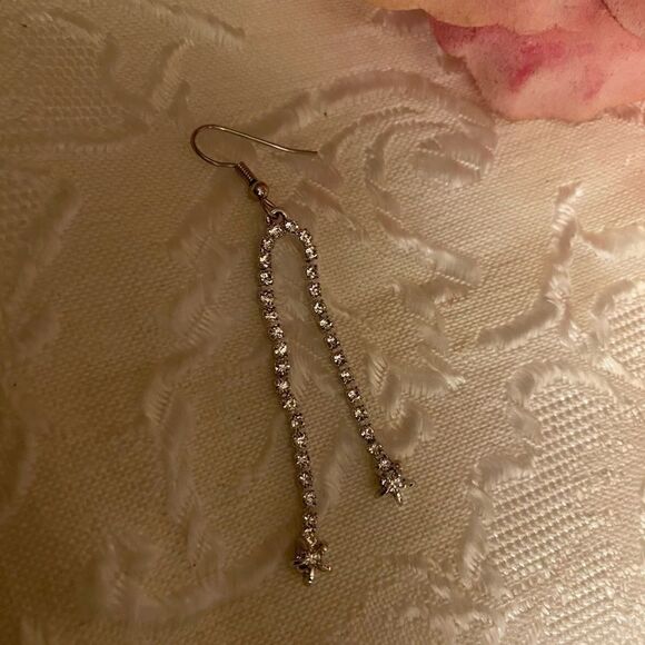 💦Swarovski Magic chain Earrings  - Picture 3 of 5